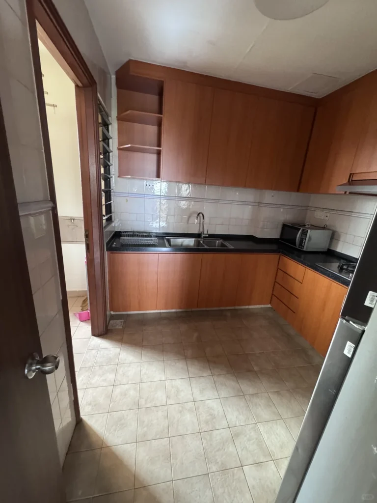 Condo room for rent in Dover, near NUS and SIM — Original photo 5