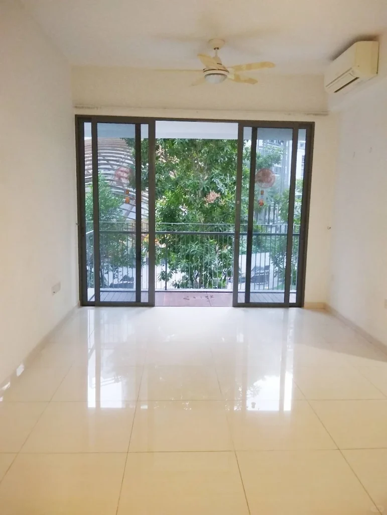 🔥 Renting in Singapore | A two-bedroom condo in Pasir Ris — Original photo 1
