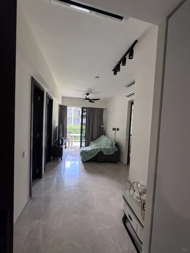 New luxury 2-bed, 2-bath condo rental in Beauty World, near SIM — Original photo 3